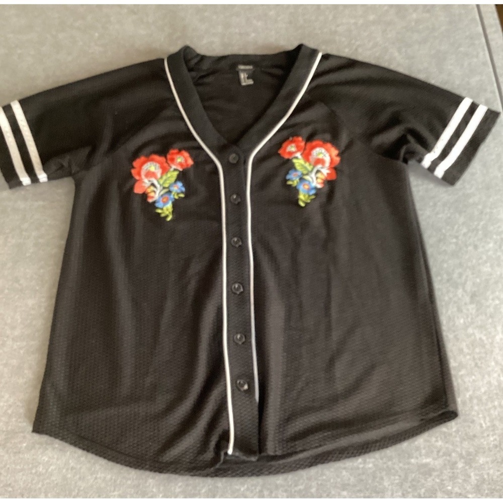 Y2K Streetwear Forever 21 Sm Oversized‎ Embroidered Mesh Fishnet Baseball Jersey